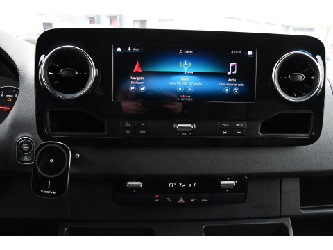 Mercedes-Benz Sprinter 314 2.2 CDI L2H1 Black Edition Cruise, Camera, Carplay, LED, 10,5'' Mbux, Stoelverwarming, Automaat,  Leder, Trekhaak, Uniek!