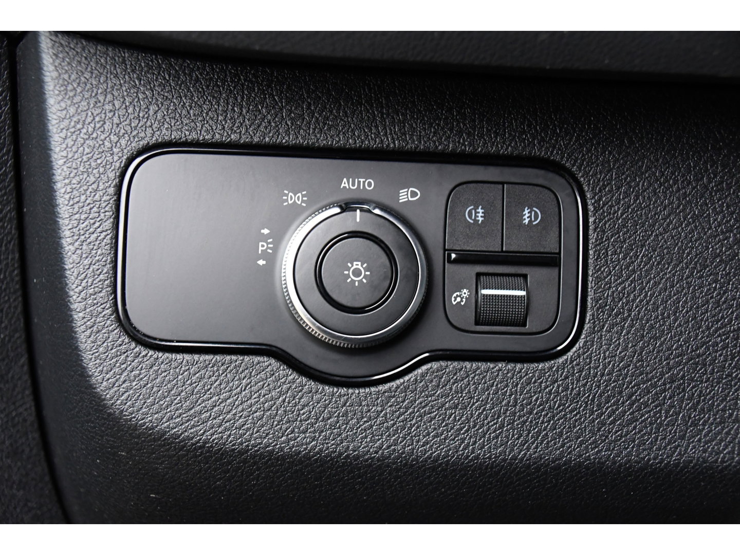 Mercedes-Benz Sprinter 314 2.2 CDI L2H1 Black Edition Cruise, Camera, Carplay, LED, 10,5'' Mbux, Stoelverwarming, Automaat,  Leder, Trekhaak, Uniek!