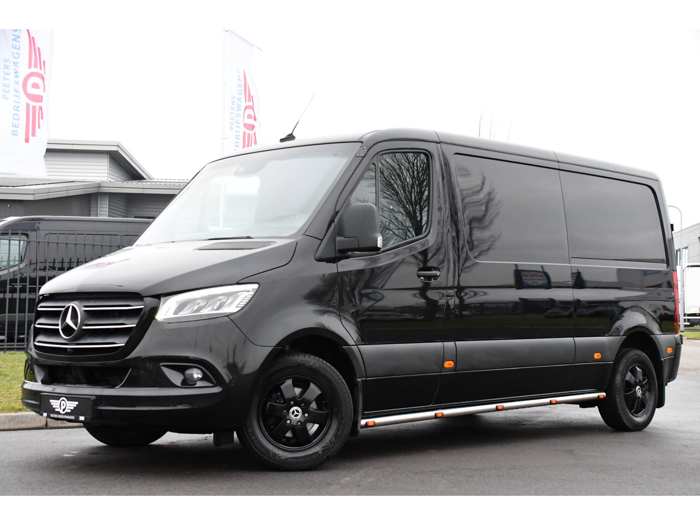 Mercedes-Benz Sprinter 314 2.2 CDI L2H1 Black Edition Cruise, Camera, Carplay, LED, 10,5'' Mbux, Stoelverwarming, Automaat,  Leder, Trekhaak, Uniek!