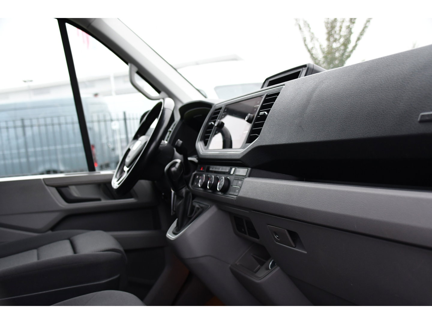 MAN TGE 3.160 35 2.0 L3H3 RDW PB Edition Full Options! Cruise, Camera, Carplay, 3500kg Trekhaak, LED, Stoelverwarming, Massage Stoel, Automaat, 164pk, Uniek!