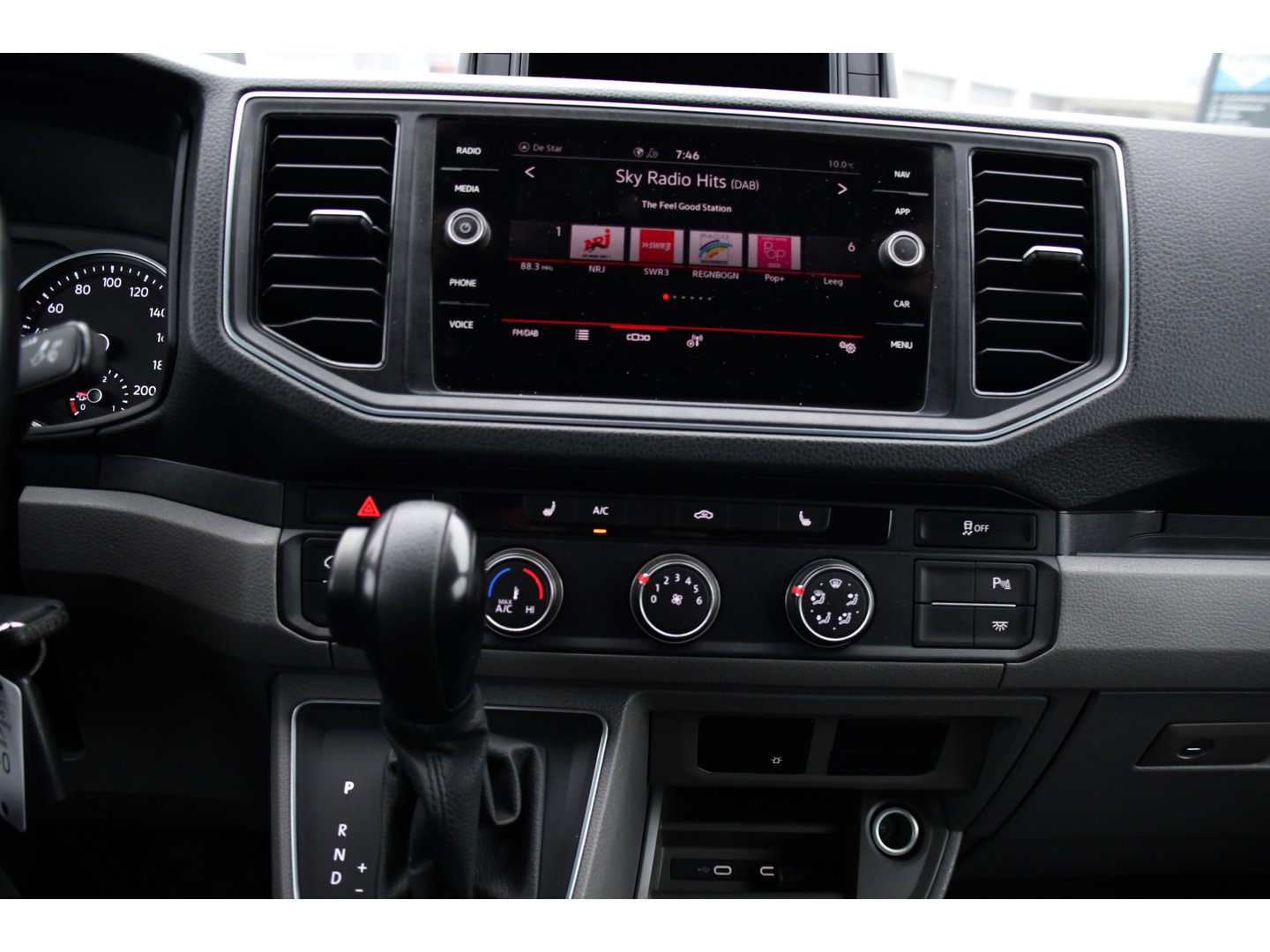 MAN TGE 3.160 35 2.0 L3H3 RDW PB Edition Full Options! Cruise, Camera, Carplay, 3500kg Trekhaak, LED, Stoelverwarming, Massage Stoel, Automaat, 164pk, Uniek!
