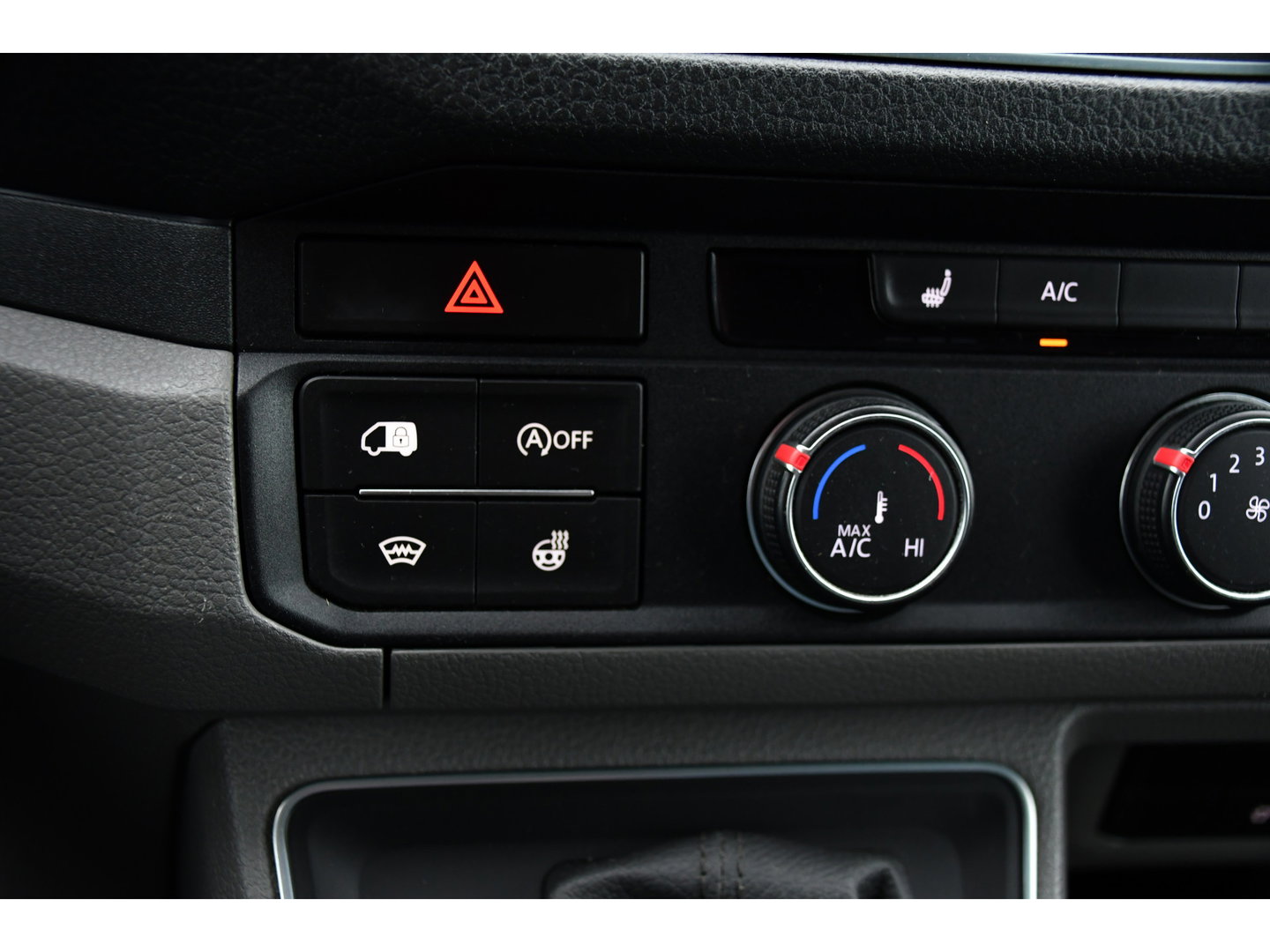 MAN TGE 3.160 35 2.0 L3H3 RDW PB Edition Full Options! Cruise, Camera, Carplay, 3500kg Trekhaak, LED, Stoelverwarming, Massage Stoel, Automaat, 164pk, Uniek!