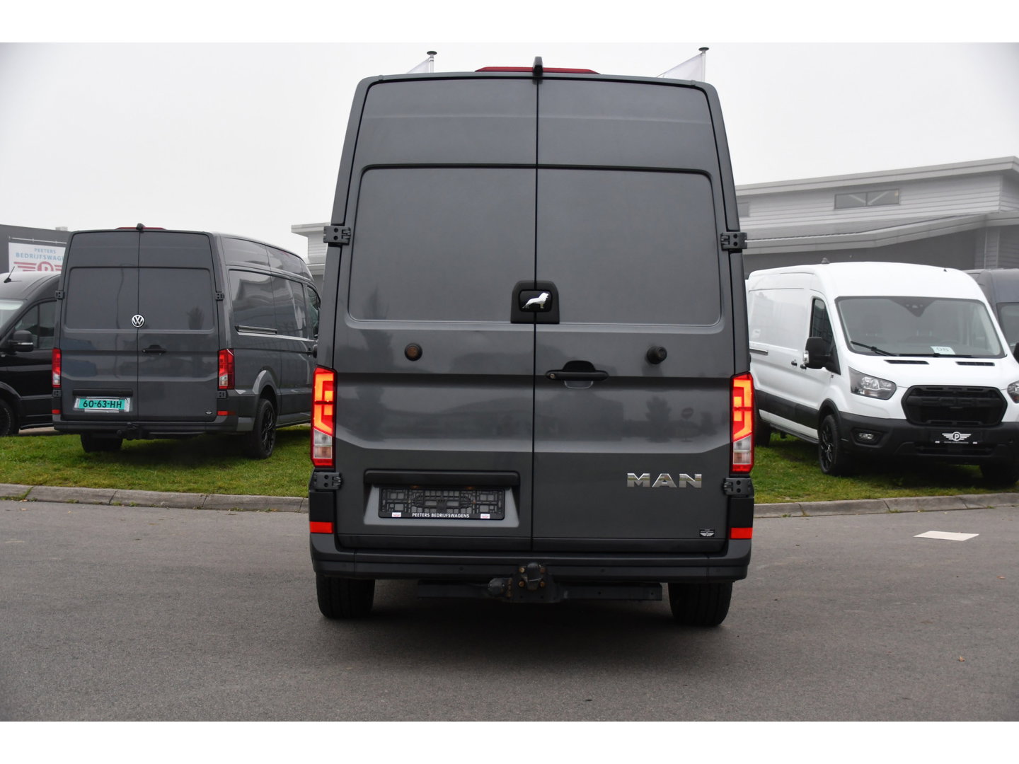 MAN TGE 3.160 35 2.0 L3H3 RDW PB Edition Full Options! Cruise, Camera, Carplay, 3500kg Trekhaak, LED, Stoelverwarming, Massage Stoel, Automaat, 164pk, Uniek!