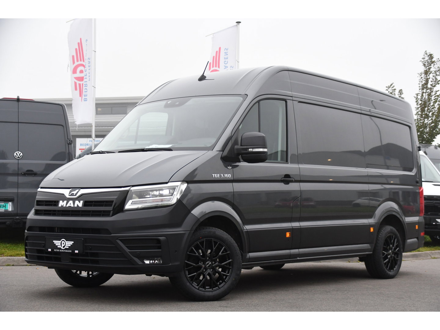 MAN TGE 3.160 35 2.0 L3H3 RDW PB Edition Full Options! Cruise, Camera, Carplay, 3500kg Trekhaak, LED, Stoelverwarming, Massage Stoel, Automaat, 164pk, Uniek!