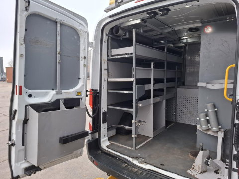 Ford Transit 330 2.0 TDCI L2H2 Trend AIRCO / CRUISE CONTROLE / L2H2 / KASTEN INRICHTING / EURO 6
