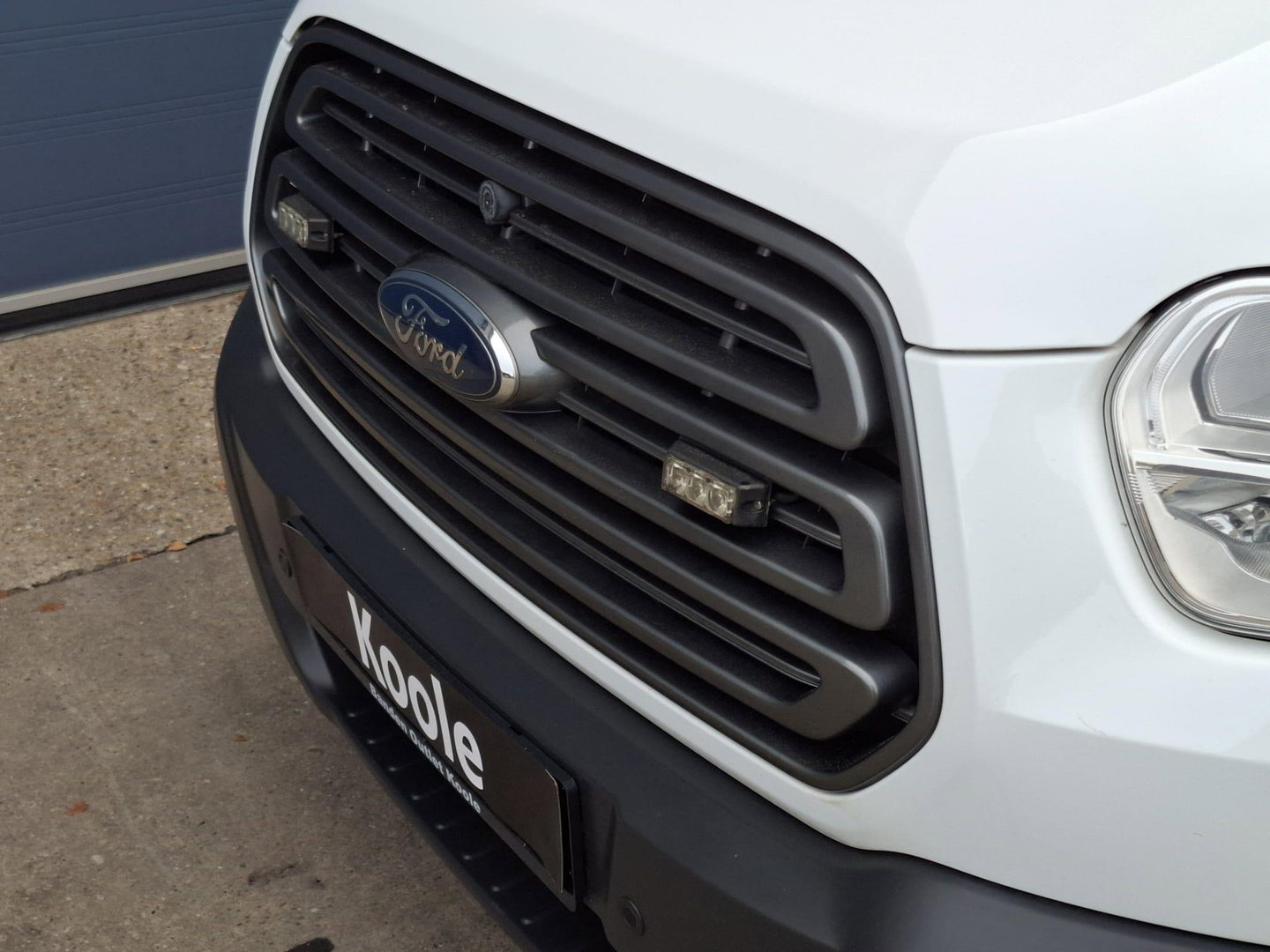 Ford Transit 330 2.0 TDCI L2H2 Trend AIRCO / CRUISE CONTROLE / L2H2 / KASTEN INRICHTING / EURO 6