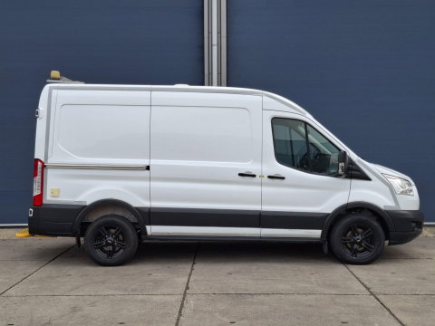 Ford Transit 330 2.0 TDCI L2H2 Trend AIRCO / CRUISE CONTROLE / L2H2 / KASTEN INRICHTING / EURO 6