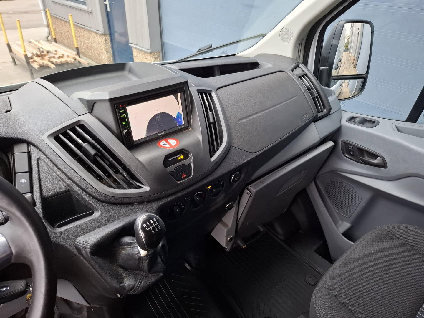 Ford Transit 330 2.0 TDCI L2H2 Trend AIRCO / CRUISE CONTROLE / L2H2 / KASTEN INRICHTING / EURO 6