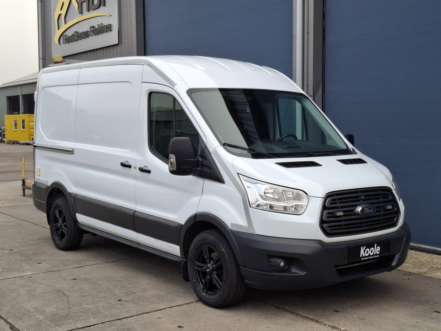 Ford Transit 330 2.0 TDCI L2H2 Trend AIRCO / CRUISE CONTROLE / L2H2 / KASTEN INRICHTING / EURO 6