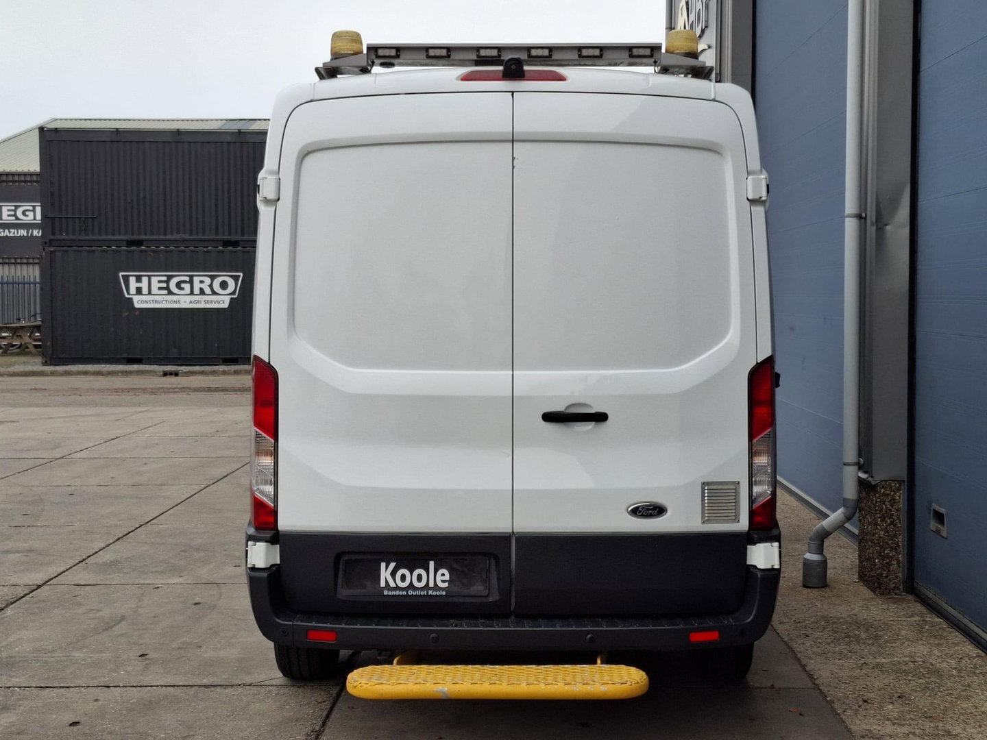 Ford Transit 330 2.0 TDCI L2H2 Trend AIRCO / CRUISE CONTROLE / L2H2 / KASTEN INRICHTING / EURO 6