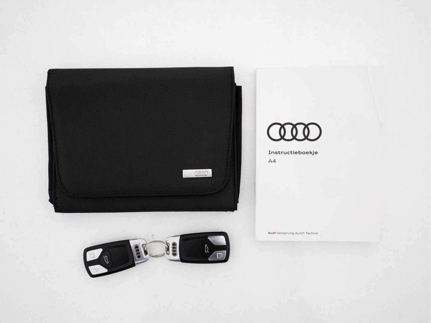 Audi A4 Avant 2.0 TFSI MHEV Design Pro Line Plus Aut. *DIGI-COCKPIT | LED-LIGHTS | NAVI-FULLMAP | HEATED-SPORTSEATS | PRIVACY-GLASS | AUDI-SOUND | AIRCO | PDC | CRUISE | SHIFTPADDLES | TOWBAR | DRIVE-SELECT | 18''ALU*