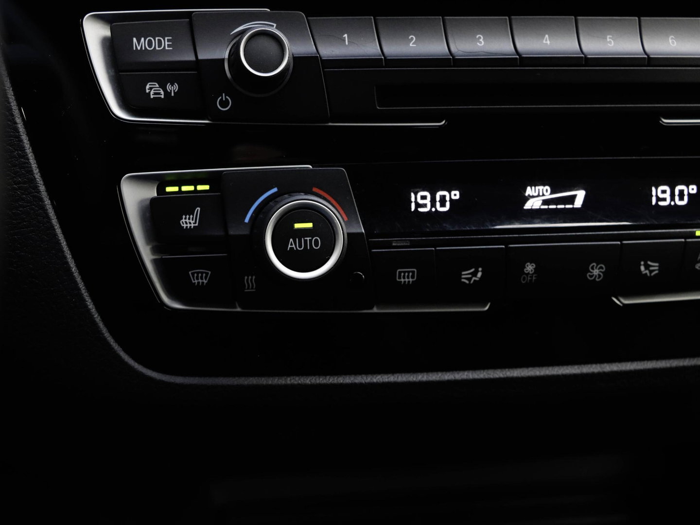 BMW 1-serie 118i High Executive M Sport Leder Automaat