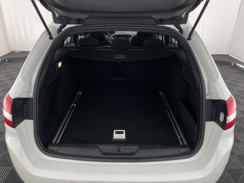 Peugeot 308 SW 1.2 GT-line Aut. *PANO | LEATHER-FABRIC | FULL-LED | DENON-AUDIO | BLINDSPOT | SPORTSEATS | NAVI-FULLMAP | KEYLESS | DAB | SHIFTPADDLES | LANE-ASSIST | CAMERA | ECC | CARPLAY | PDC | PRIVACY-GLASS | 18"A