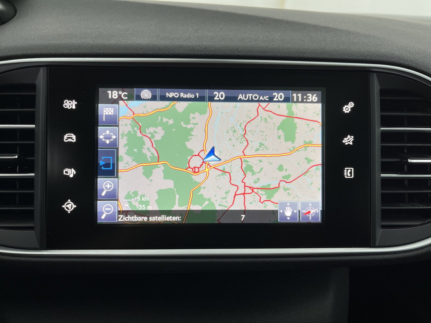 Peugeot 308 SW 1.2 GT-line Aut. *PANO | LEATHER-FABRIC | FULL-LED | DENON-AUDIO | BLINDSPOT | SPORTSEATS | NAVI-FULLMAP | KEYLESS | DAB | SHIFTPADDLES | LANE-ASSIST | CAMERA | ECC | CARPLAY | PDC | PRIVACY-GLASS | 18"A