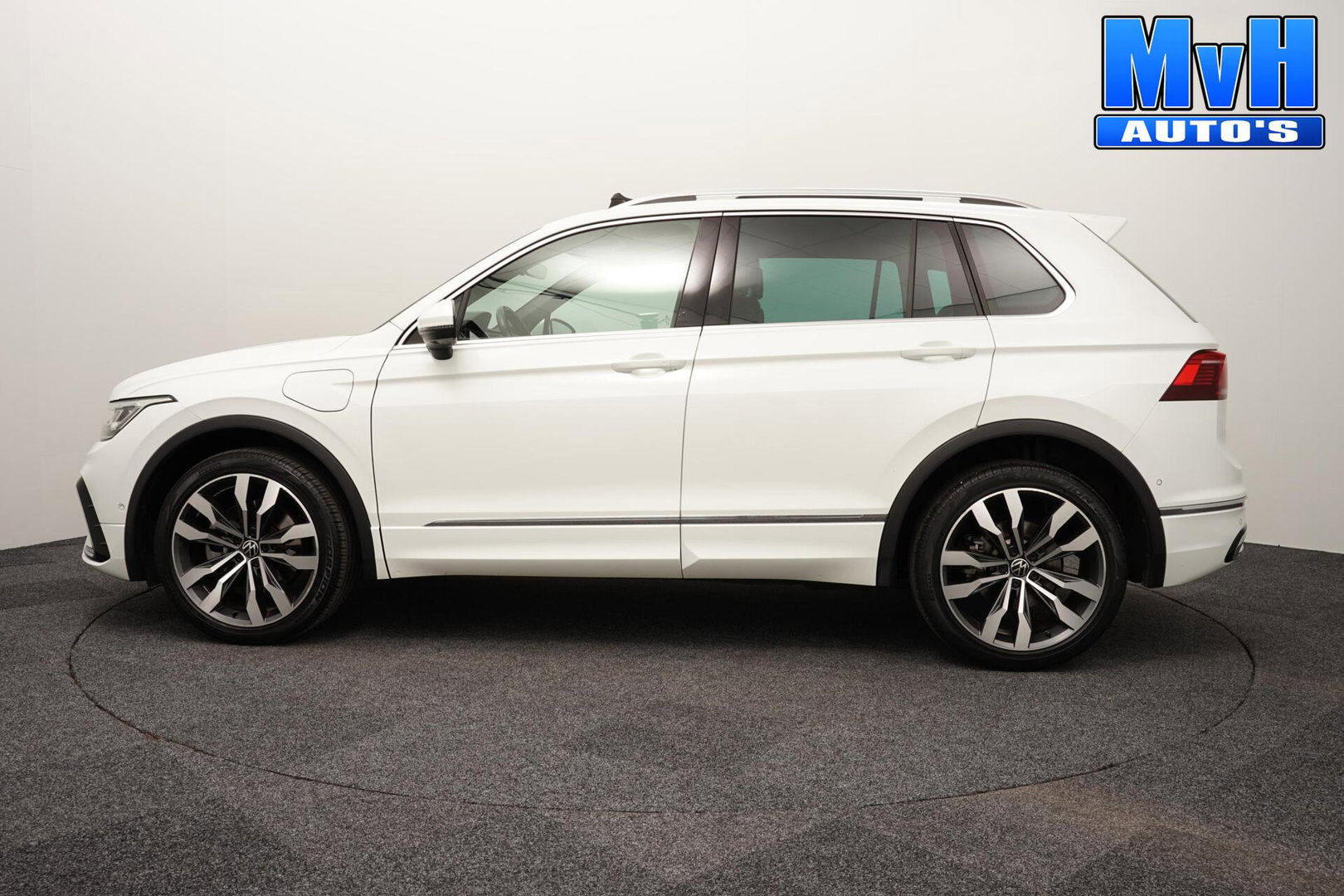Volkswagen Tiguan 1.4 TSI PHEV R-Line|PANO|STOEL/STUUR.VERW