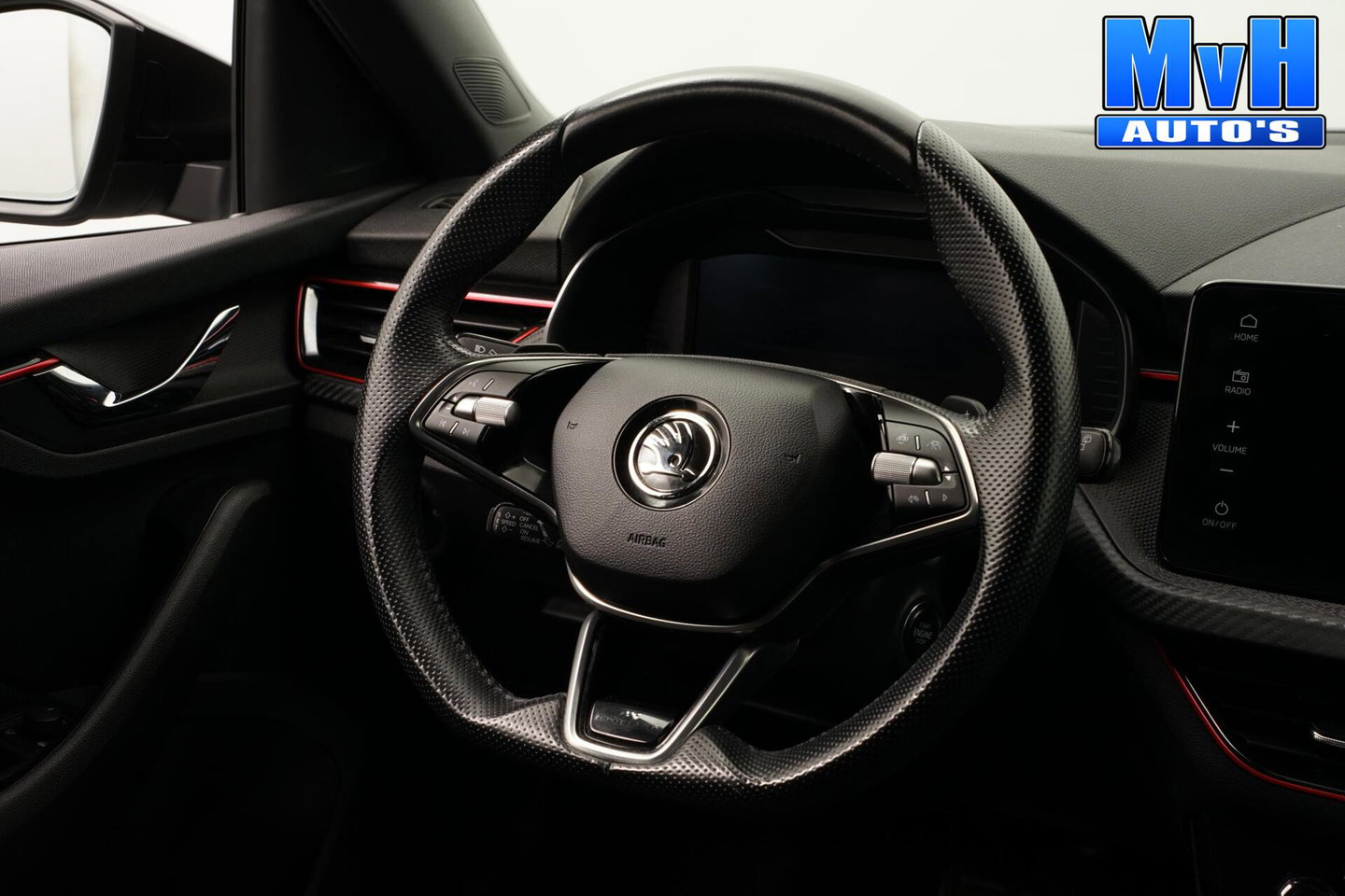 Škoda Kamiq 1.0 TSI Monte Carlo|AUTOMAAT|PANO|CAMERA|ACC|LED