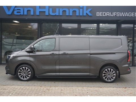 Ford E-Transit Custom 340L 218PK 71KWH AWD JWR EDITION Elektrisch AUT BPM VRIJ!! Apple CP/Android A, LED, Trekhaak, 2x Schuifdeur 19" LM!! NR. EC51