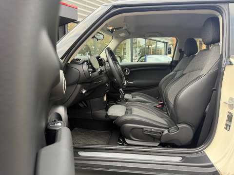 MINI 3-deurs 1.5 Cooper Chili Autom|Carplay|Led|Cruise-Control|136PK