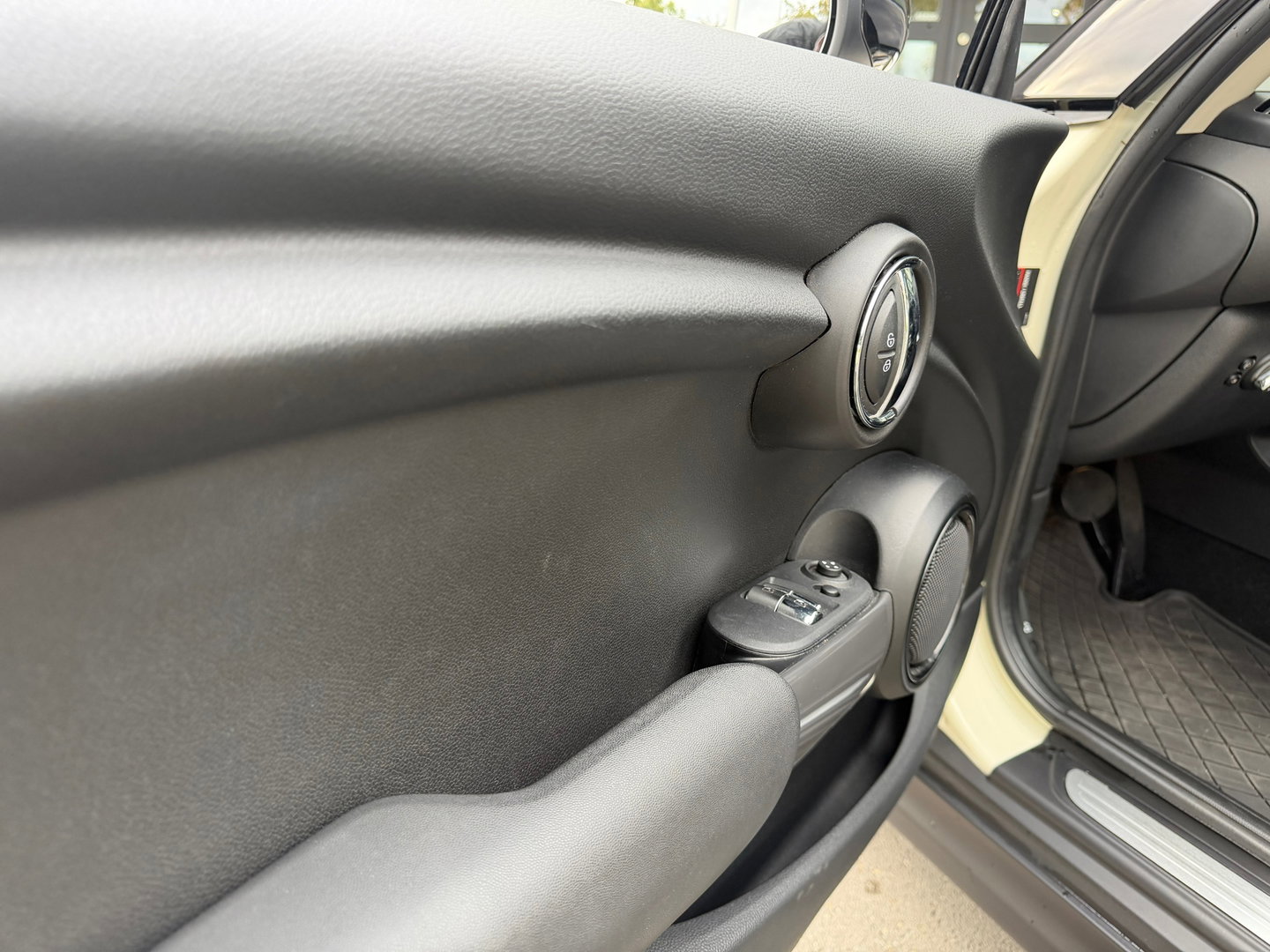 MINI 3-deurs 1.5 Cooper Chili Autom|Carplay|Led|Cruise-Control|136PK