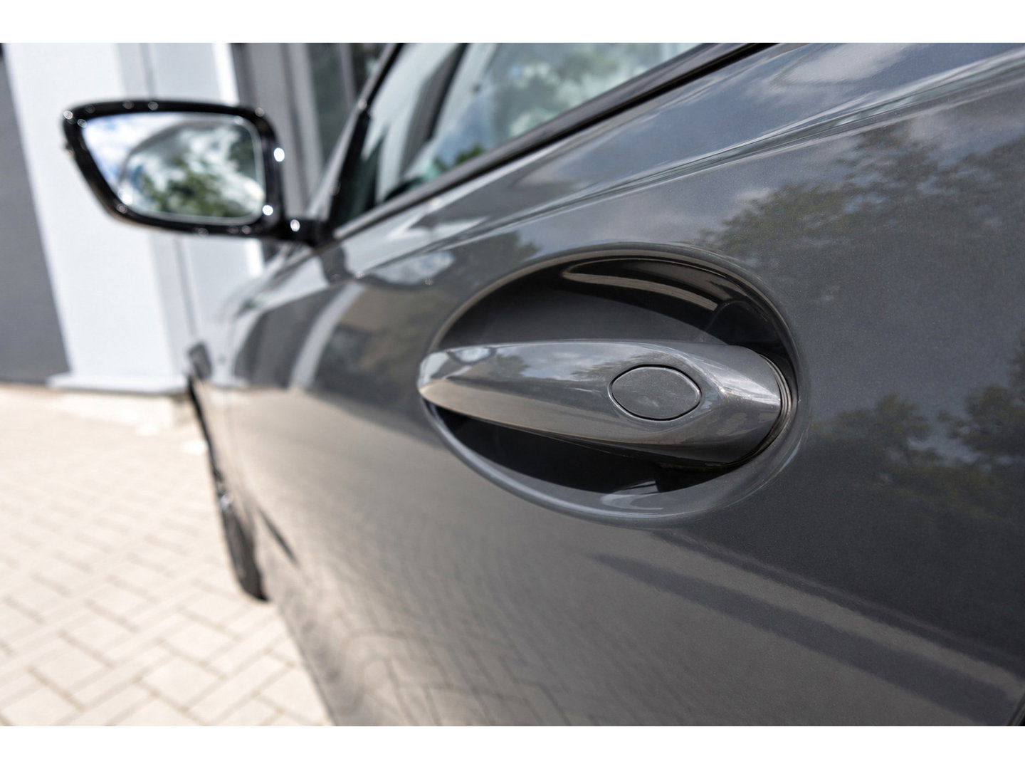 BMW 3-serie 320i High Executive M-PAKKET PANO H&K LEDER