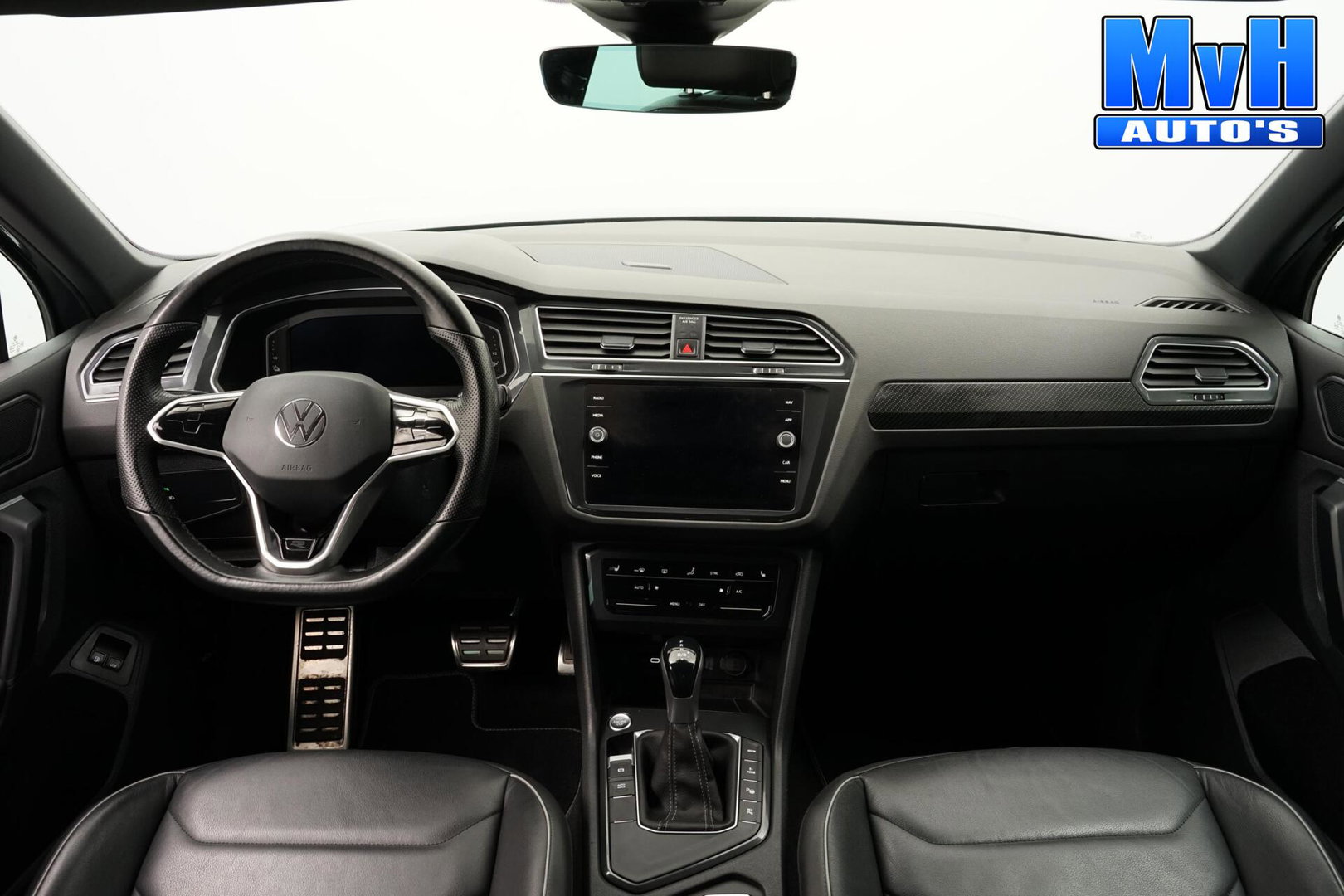 Volkswagen Tiguan 1.4 TSI PHEV R-Line|PANO|STOEL/STUUR.VERW|SOH93%