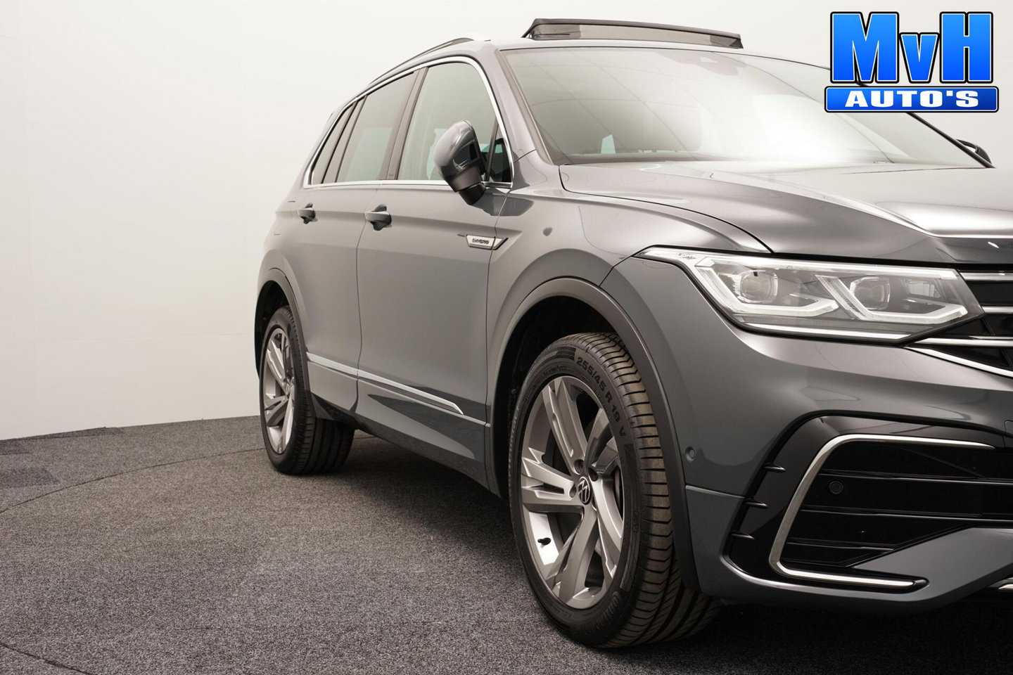 Volkswagen Tiguan 1.4 TSI PHEV R-Line|PANO|STOEL/STUUR.VERW|SOH93%