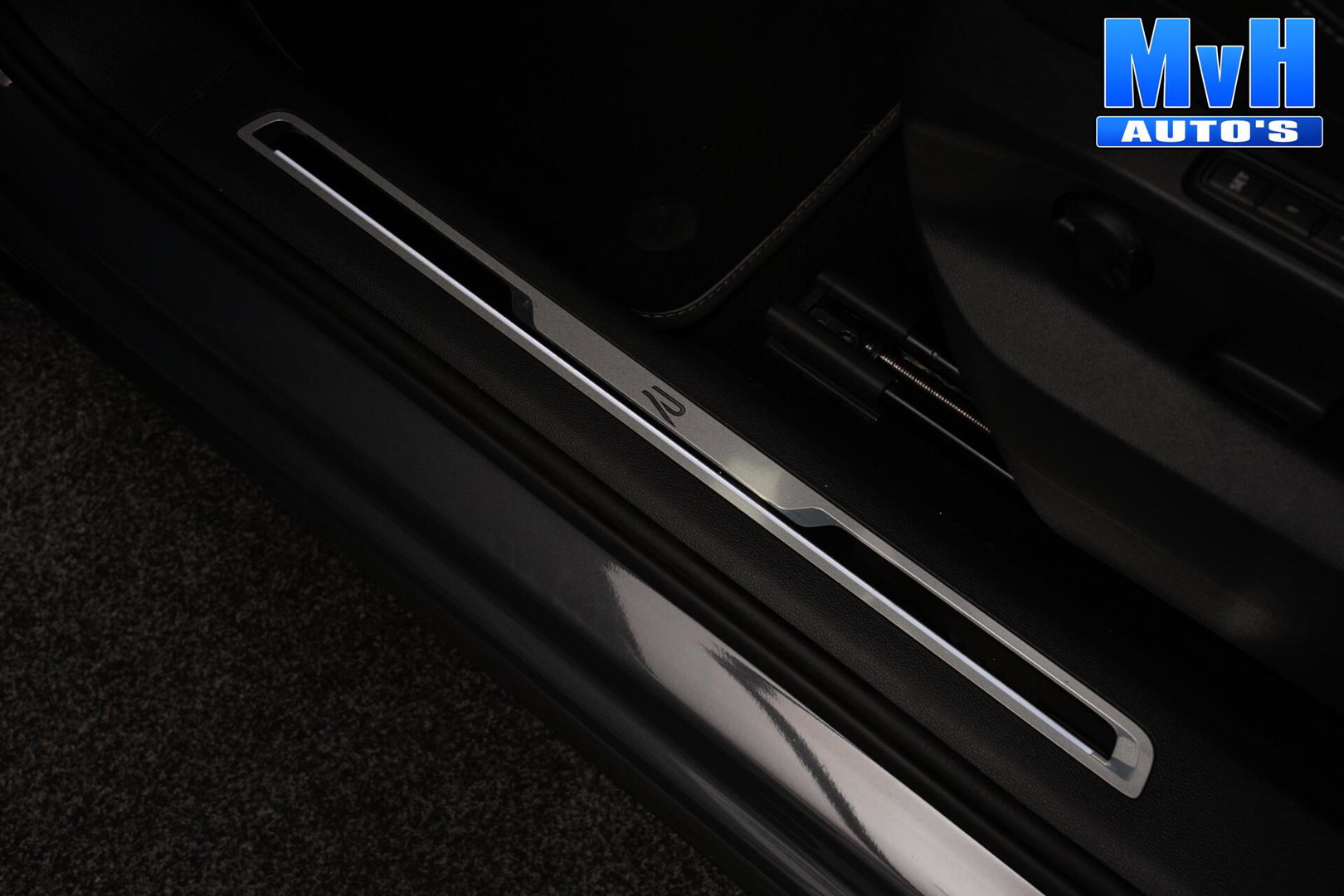 Volkswagen Tiguan 1.4 TSI PHEV R-Line|PANO|STOEL/STUUR.VERW|SOH93%