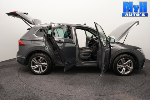 Volkswagen Tiguan 1.4 TSI PHEV R-Line|PANO|STOEL/STUUR.VERW|SOH93%