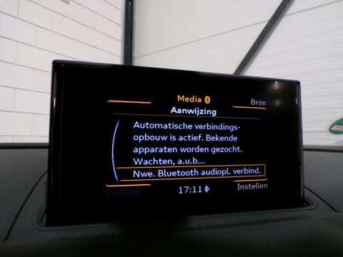 Audi A3 1.6 TDI Pro Line plus "Automaat" Xenon-LED Parkeersensoren Navigatie Cruise-control Bluetooth Climatronic Nieuwe-APK