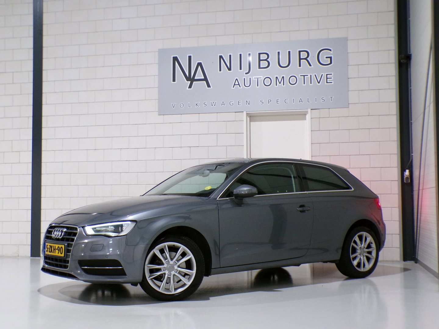 Audi A3 1.6 TDI Pro Line plus "Automaat" Xenon-LED Parkeersensoren Navigatie Cruise-control Bluetooth Climatronic Nieuwe-APK