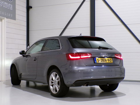 Audi A3 1.6 TDI Pro Line plus "Automaat" Xenon-LED Parkeersensoren Navigatie Cruise-control Bluetooth Climatronic Nieuwe-APK