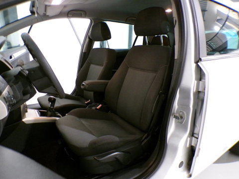 Opel Astra Wagon 1.6 Temptation Trekhaak Nieuwe-APK Airco Cruise-control Elektrische-spiegels Elektrische-ramen Goed-onderhouden