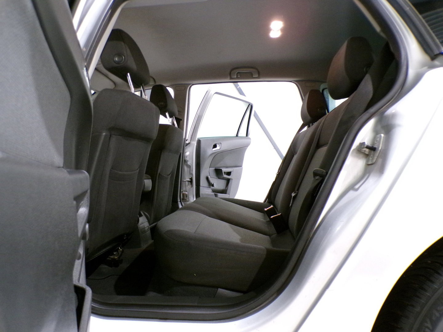 Opel Astra Wagon 1.6 Temptation Trekhaak Nieuwe-APK Airco Cruise-control Elektrische-spiegels Elektrische-ramen Goed-onderhouden