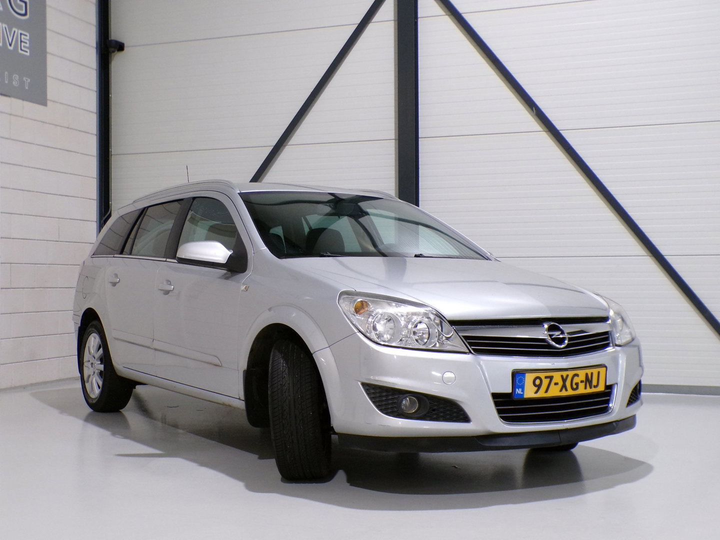 Opel Astra Wagon 1.6 Temptation Trekhaak Nieuwe-APK Airco Cruise-control Elektrische-spiegels Elektrische-ramen Goed-onderhouden