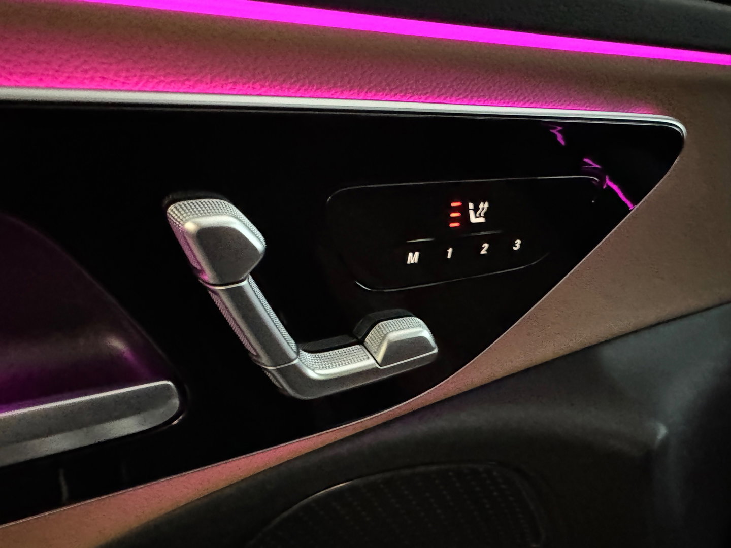 Mercedes-Benz E-Klasse Estate 300 e Exclusive Line Keyless|360c|Blindspot|Massage