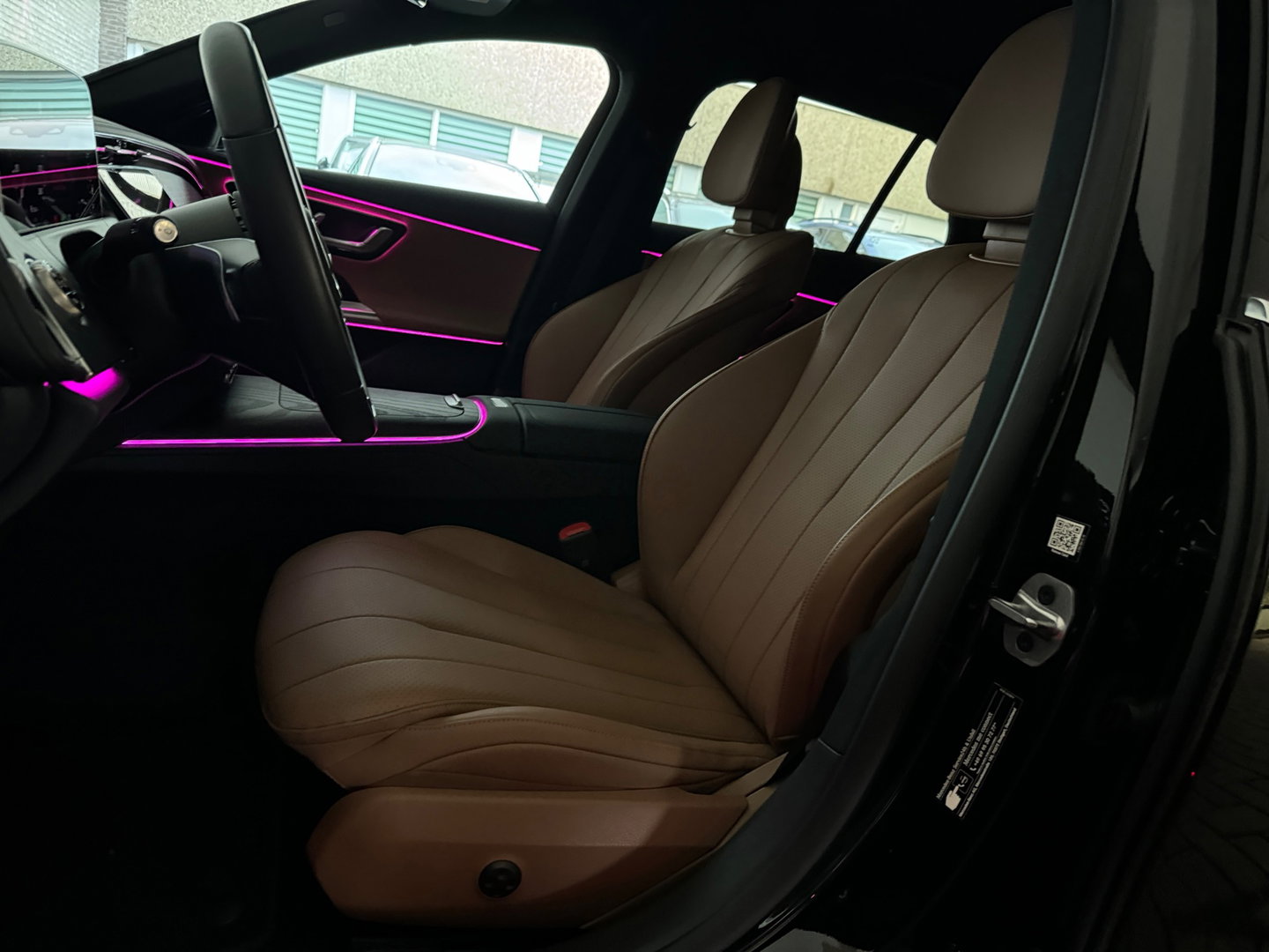 Mercedes-Benz E-Klasse Estate 300 e Exclusive Line Keyless|360c|Blindspot|Massage