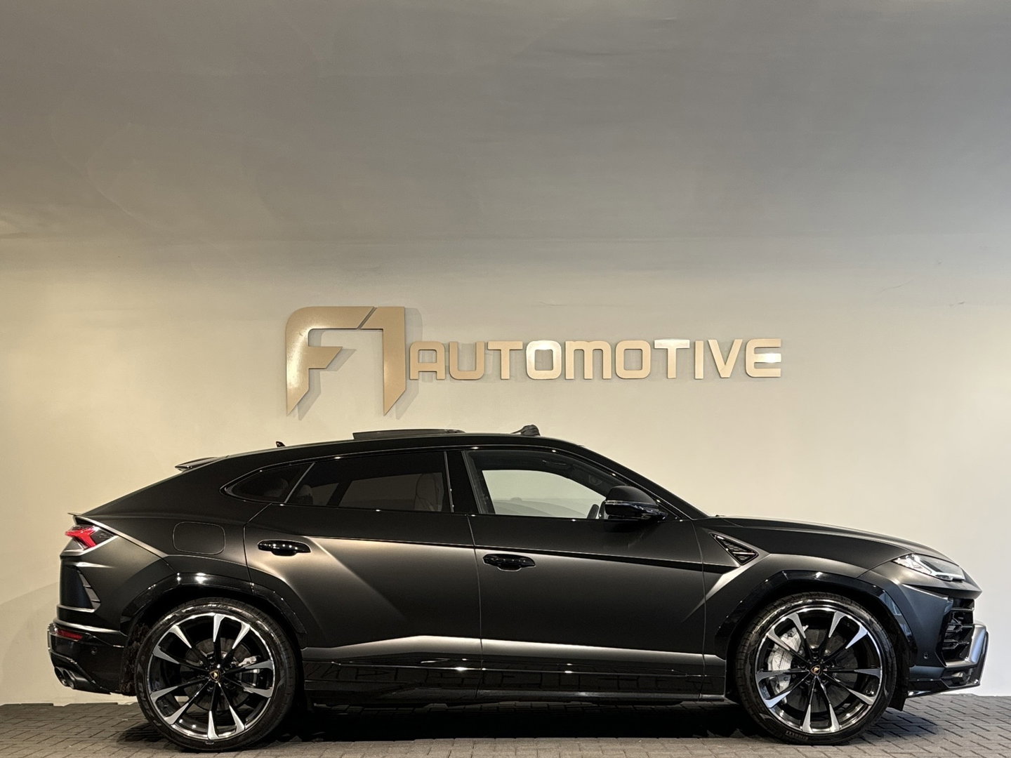 Lamborghini Urus 4.0 V8 Pano|HuD|B&O 3D|Massage|ADAS|Inc BTW