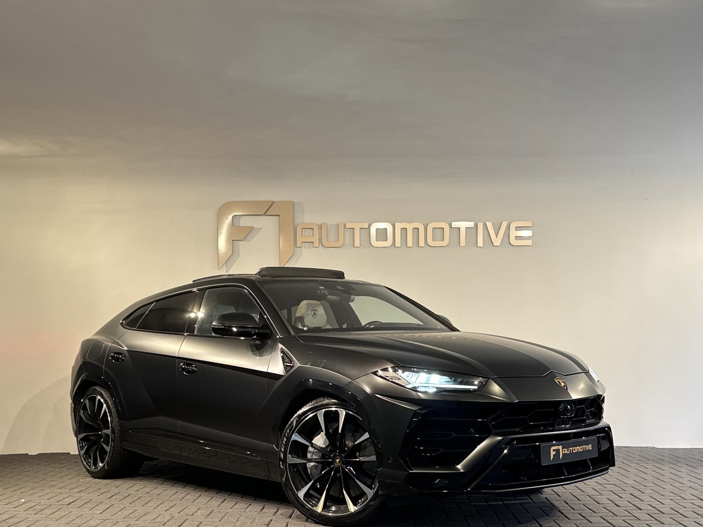 Lamborghini Urus 4.0 V8 Pano|HuD|B&O 3D|Massage|ADAS|Inc BTW