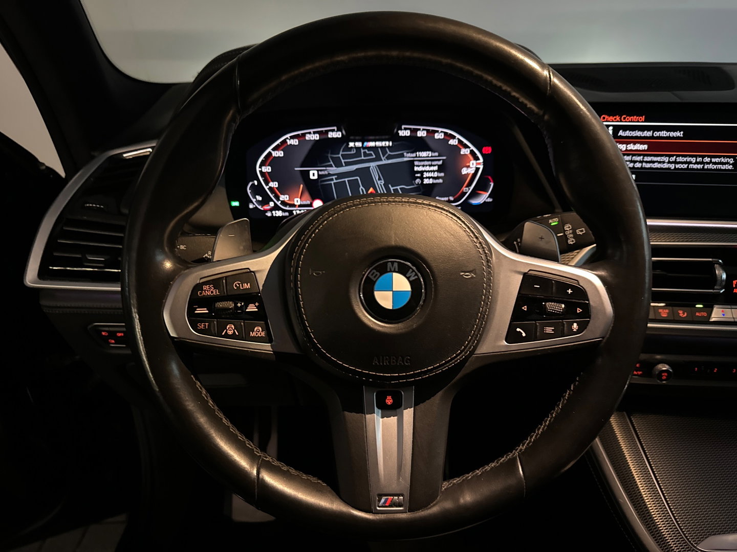 BMW X5 M50i V8 M-Sport Pano|H/K|HuD|Active Drive Assistant