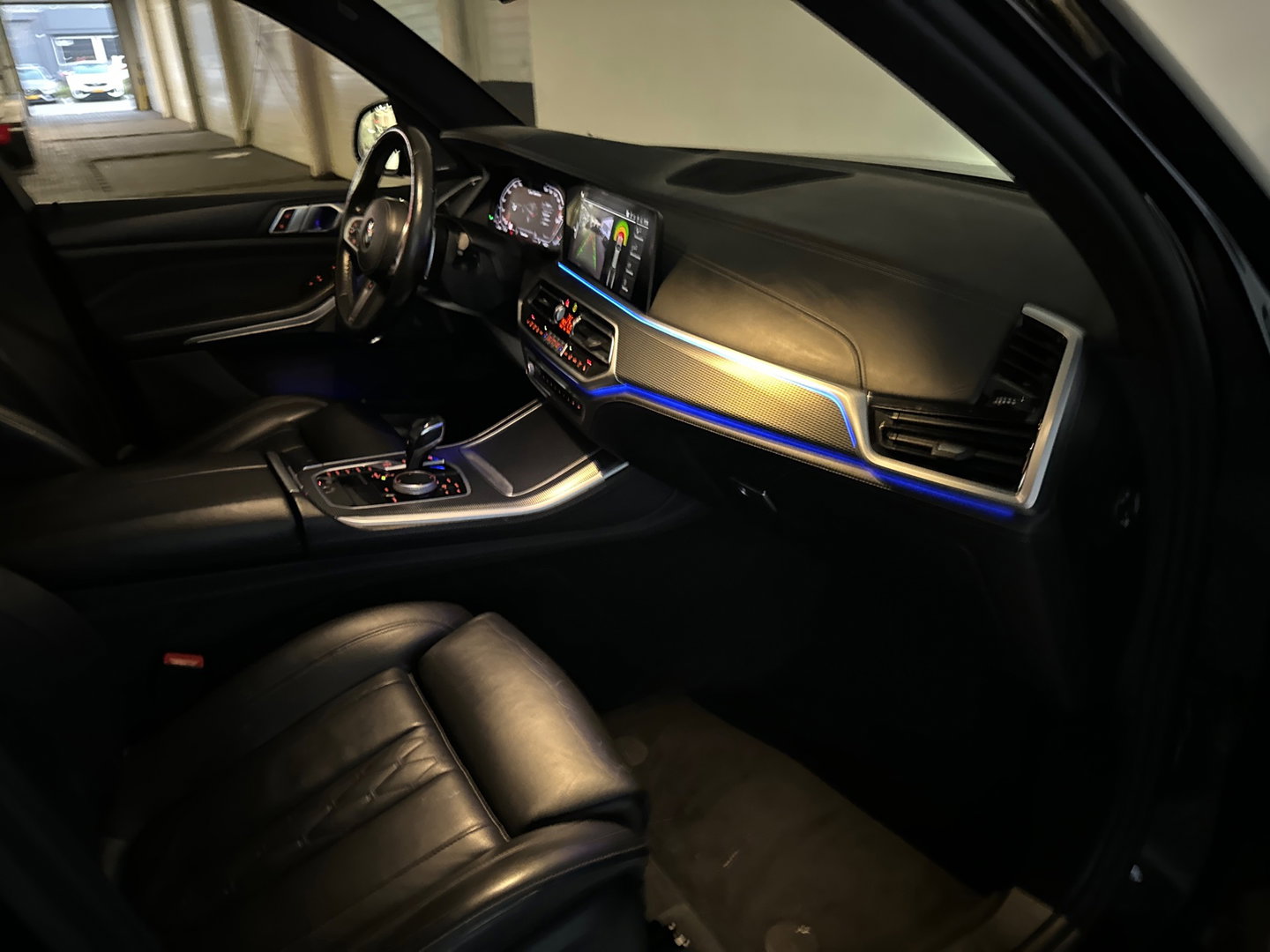 BMW X5 M50i V8 M-Sport Pano|H/K|HuD|Active Drive Assistant