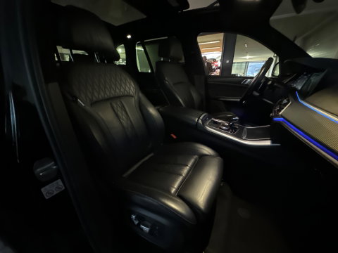 BMW X5 M50i V8 M-Sport Pano|H/K|HuD|Active Drive Assistant
