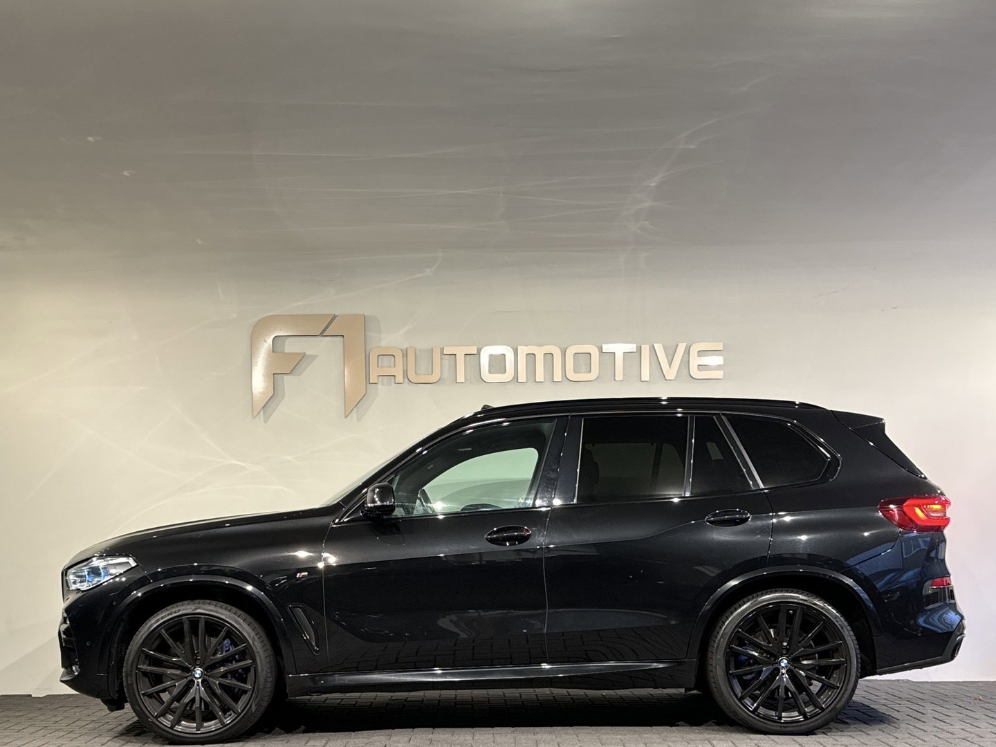 BMW X5 M50i V8 M-Sport Pano|H/K|HuD|Active Drive Assistant