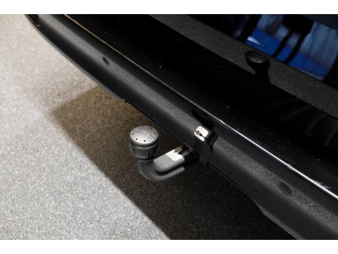 Mercedes-Benz V-Klasse V300d 240pk AMG Extra Lang DC Distronic MBUX Navi Luchtvering Trekhaak Burmester Elektrische schuifdeuren Sfeerverlichting