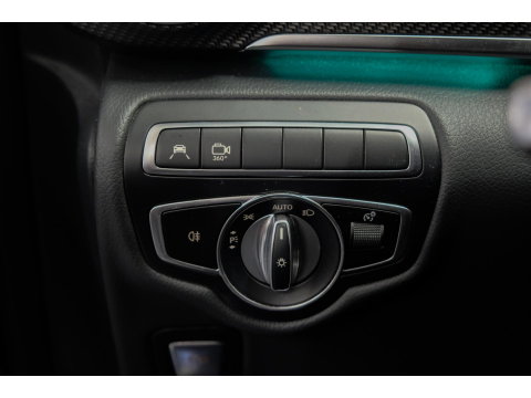 Mercedes-Benz V-Klasse V300d 240pk AMG Extra Lang DC Distronic MBUX Navi Luchtvering Trekhaak Burmester Elektrische schuifdeuren Sfeerverlichting